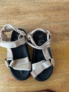 Girls Gap scrappy shoes New Girls Kids Gap Sports Sandals 10-11